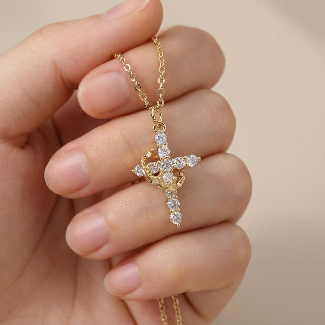 COLLIER LA CROIX ÉTERNELLE