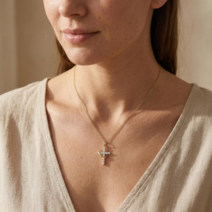 COLLIER LA CROIX ÉTERNELLE